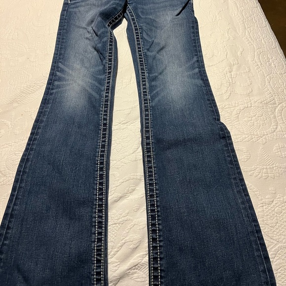 Women's Blue Jeans - Picture 3 of 5